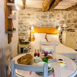 https://celezen-chambre-dhotes.midi-pyreneeshotels.com